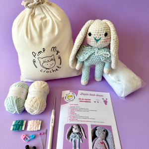 Kit de crochet Lapin tout doux blanc et bleu